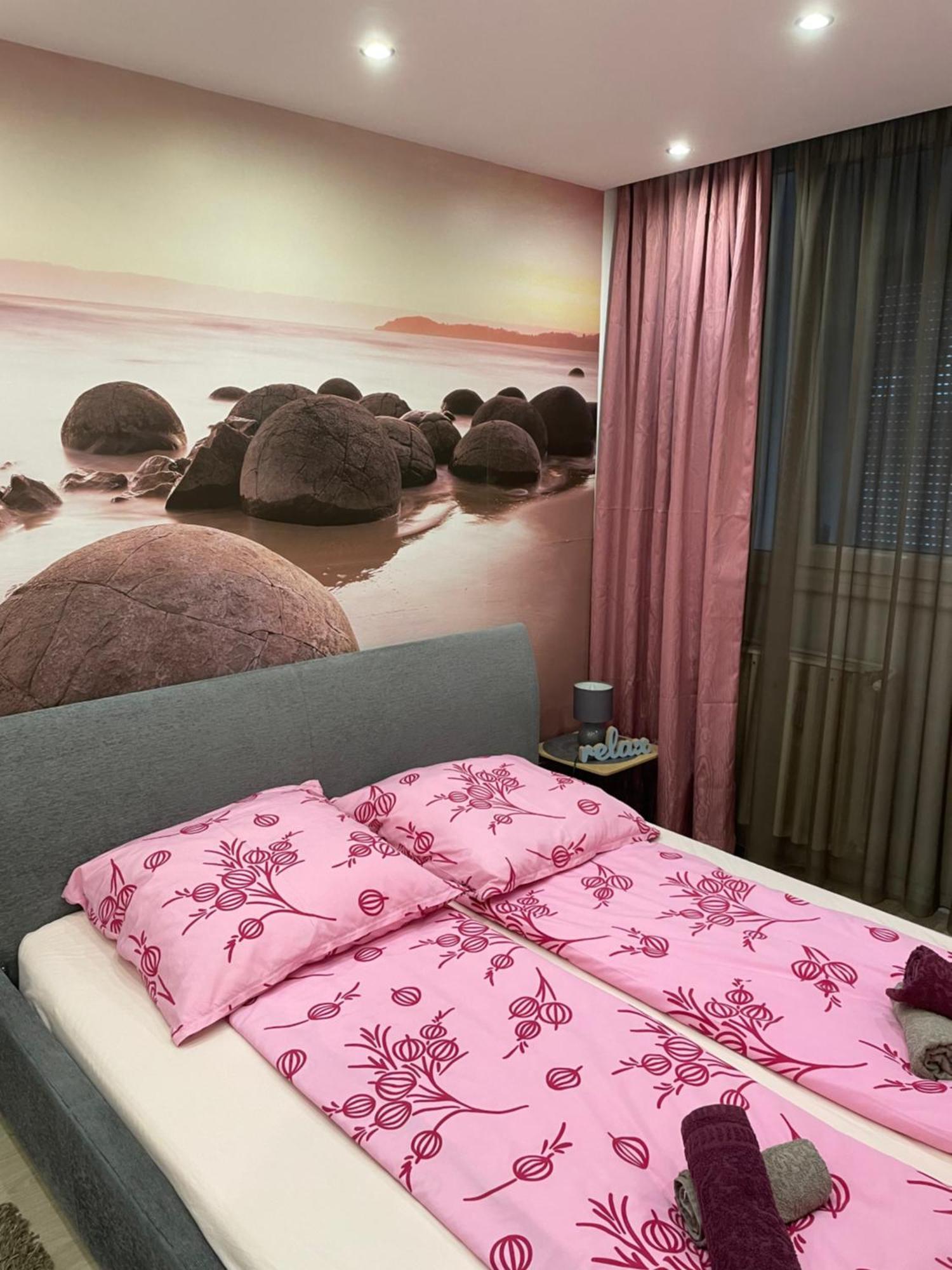 Igenyes Lakas Apartment Szeged Ngoại thất bức ảnh