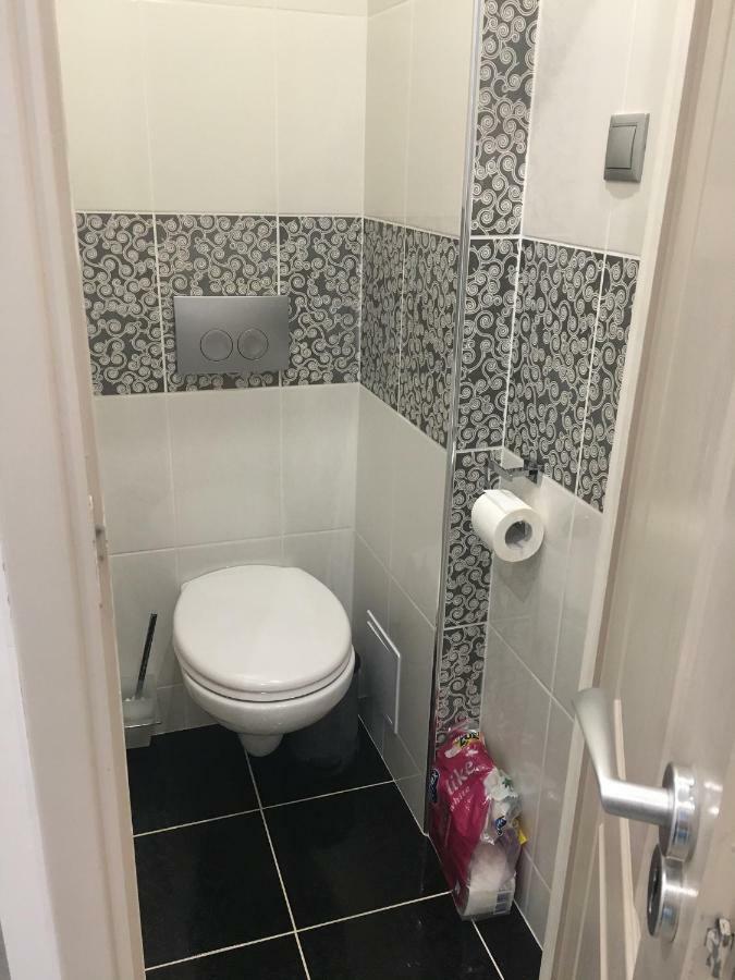 Igenyes Lakas Apartment Szeged Ngoại thất bức ảnh