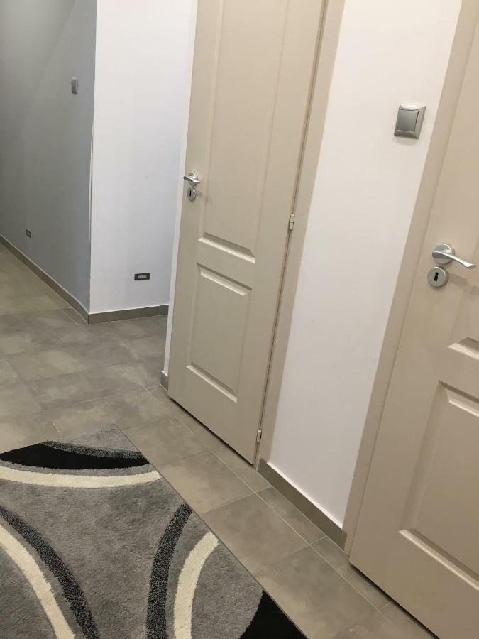 Igenyes Lakas Apartment Szeged Ngoại thất bức ảnh